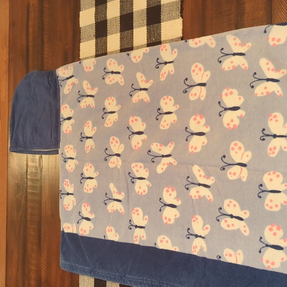 Pottery Barn Kids Hooded Towel - Picture 2 of 4